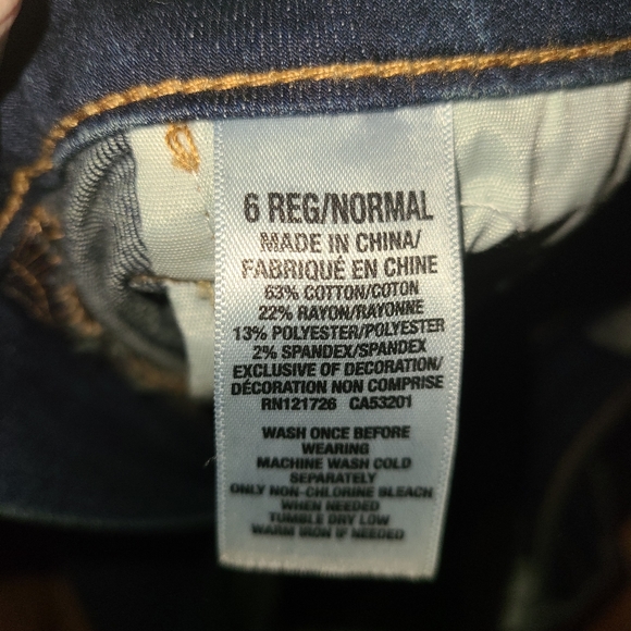 Aeropostale and Refuge jeans - Picture 3 of 8